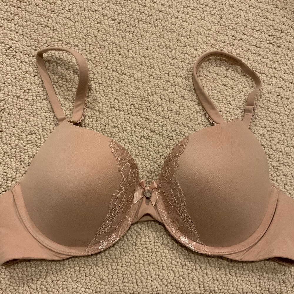 Victoria’s Secret - Body by Victoria Perfect Shape Nude 36B